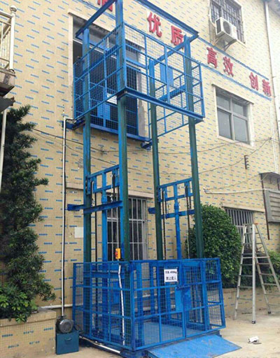 液压升降平台分类_液压升降平台应用领域_遂宁市大吨位升降货梯如何操作